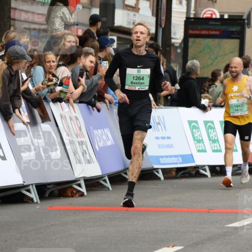 21.09.2025 - PSD Bank Halbmarathon Strokosch-Dieckow http://msf.ph/oto/8944078 21.09.2025 11:43:12 Ziel 1262, 1264, 1555, 1804, 1856, 1943, 2027, 2154, 2157, 2178, 2240, 2265 meine-sportfotos.de