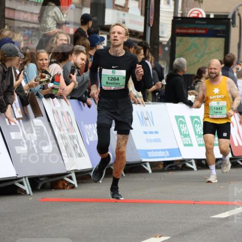 21.09.2025 - PSD Bank Halbmarathon Strokosch-Dieckow http://msf.ph/oto/8944082 21.09.2025 11:43:12 Ziel 1262, 1264, 1555, 1804, 1856, 1943, 2027, 2154, 2157, 2178, 2240, 2265 meine-sportfotos.de