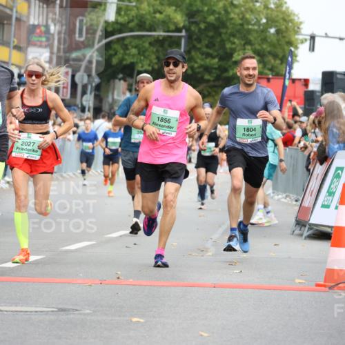21.09.2025 - PSD Bank Halbmarathon Strokosch-Dieckow http://msf.ph/oto/8944094 21.09.2025 11:43:15 Ziel 1262, 1264, 1804, 1856, 1943, 2027, 2154, 2240, 2265, 3920 meine-sportfotos.de