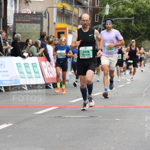 21.09.2025 - PSD Bank Halbmarathon Strokosch-Dieckow http://msf.ph/oto/8944103 21.09.2025 11:43:25 Ziel 1262, 1336, 1592, 1593, 1804, 1856, 2027, 2154, 2208, 2252, 2267, 3188, 3920 meine-sportfotos.de