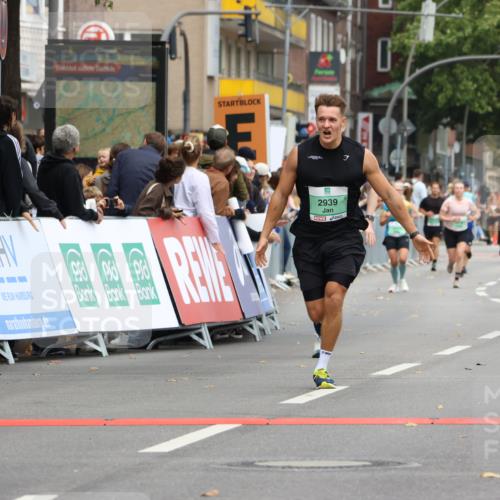 21.09.2025 - PSD Bank Halbmarathon Strokosch-Dieckow http://msf.ph/oto/8944158 21.09.2025 11:45:27 Ziel 1023, 1041, 2139, 2143, 2939 meine-sportfotos.de