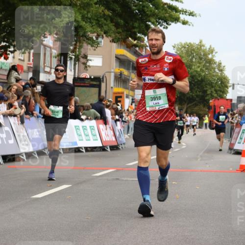21.09.2025 - PSD Bank Halbmarathon Strokosch-Dieckow http://msf.ph/oto/8944163 21.09.2025 11:43:54 Ziel 1282, 1333, 2119, 2147, 2196, 2294, 2350, 3918 meine-sportfotos.de