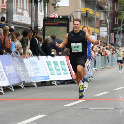 21.09.2025 - PSD Bank Halbmarathon Strokosch-Dieckow http://msf.ph/oto/8944182 21.09.2025 11:45:29 Ziel 1023, 1041, 2139, 2143, 2939 meine-sportfotos.de