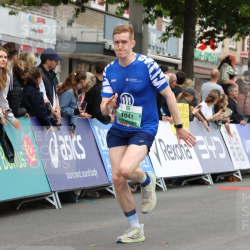 21.09.2025 - PSD Bank Halbmarathon Strokosch-Dieckow http://msf.ph/oto/8944190 21.09.2025 11:45:33 Ziel 1023, 1041, 2143, 2261, 2939 meine-sportfotos.de