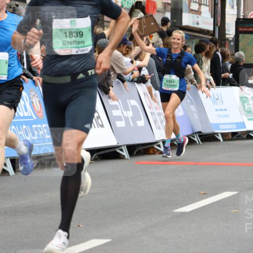 21.09.2025 - PSD Bank Halbmarathon Strokosch-Dieckow http://msf.ph/oto/8944275 21.09.2025 11:44:30 Ziel 1020, 1743, 1798, 1839, 2184, 2188, 2351, 2386, 3923 meine-sportfotos.de