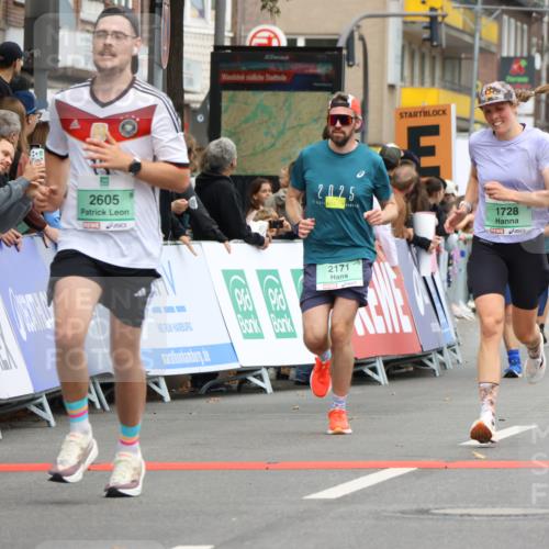 21.09.2025 - PSD Bank Halbmarathon Strokosch-Dieckow http://msf.ph/oto/8944349 21.09.2025 11:44:55 Ziel 1554, 1728, 2171, 2605, 3925 meine-sportfotos.de