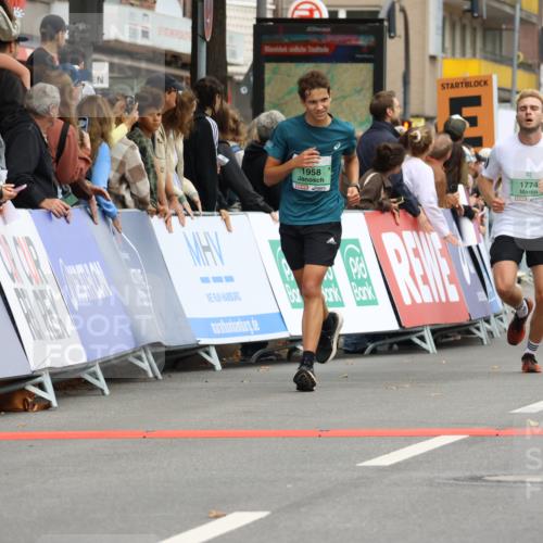 21.09.2025 - PSD Bank Halbmarathon Strokosch-Dieckow http://msf.ph/oto/8944368 21.09.2025 11:45:03 Ziel 1722, 1728, 1774, 1958, 2171, 2501, 2605, 3925 meine-sportfotos.de