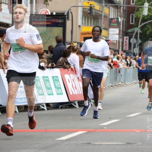 21.09.2025 - PSD Bank Halbmarathon Strokosch-Dieckow http://msf.ph/oto/8944381 21.09.2025 11:45:06 Ziel 1123, 1722, 1728, 1774, 1958, 2136, 2171, 2501, 3925 meine-sportfotos.de