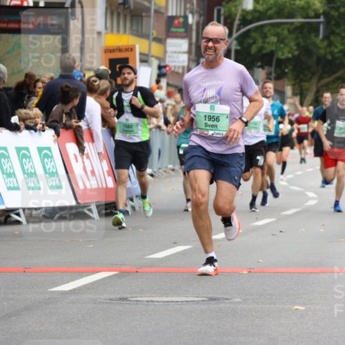 21.09.2025 - PSD Bank Halbmarathon Strokosch-Dieckow http://msf.ph/oto/8944408 21.09.2025 11:46:44 Ziel 1582, 1601, 1810, 1956, 2112, 2155, 2391, 2634, 2657, 3102 meine-sportfotos.de