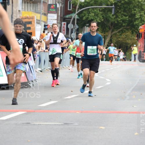 21.09.2025 - PSD Bank Halbmarathon Strokosch-Dieckow http://msf.ph/oto/8944418 21.09.2025 11:46:51 Ziel 1368, 1465, 1582, 1601, 1810, 1956, 1993, 2078, 2155, 2634, 3102 meine-sportfotos.de