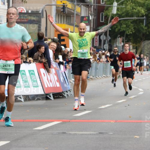 21.09.2025 - PSD Bank Halbmarathon Strokosch-Dieckow http://msf.ph/oto/8944444 21.09.2025 11:47:01 Ziel 1368, 1465, 1965, 1993, 2070, 2078, 2478, 3078 meine-sportfotos.de