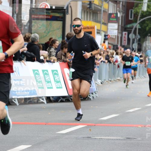 21.09.2025 - PSD Bank Halbmarathon Strokosch-Dieckow http://msf.ph/oto/8944452 21.09.2025 11:47:11 Ziel 1401, 1403, 1965, 2232, 2478 meine-sportfotos.de