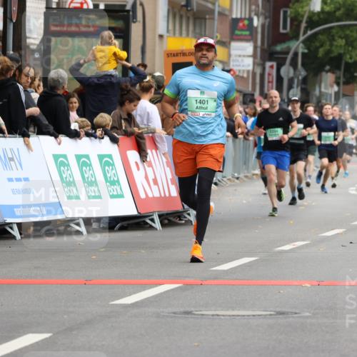 21.09.2025 - PSD Bank Halbmarathon Strokosch-Dieckow http://msf.ph/oto/8944457 21.09.2025 11:47:16 Ziel 1401, 1403, 2232 meine-sportfotos.de
