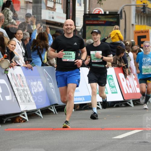 21.09.2025 - PSD Bank Halbmarathon Strokosch-Dieckow http://msf.ph/oto/8944463 21.09.2025 11:47:23 Ziel 1164, 1401, 1530, 2049, 2234, 2522, 3389 meine-sportfotos.de