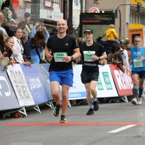 21.09.2025 - PSD Bank Halbmarathon Strokosch-Dieckow http://msf.ph/oto/8944465 21.09.2025 11:47:23 Ziel 1164, 1401, 1530, 2049, 2234, 2522, 3389 meine-sportfotos.de