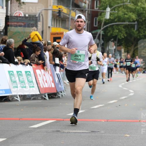 21.09.2025 - PSD Bank Halbmarathon Strokosch-Dieckow http://msf.ph/oto/8944479 21.09.2025 11:47:30 Ziel 1164, 1530, 2049, 2234, 2522, 2570, 2971, 3389 meine-sportfotos.de