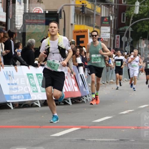 21.09.2025 - PSD Bank Halbmarathon Strokosch-Dieckow http://msf.ph/oto/8944485 21.09.2025 11:47:34 Ziel 1164, 1530, 2049, 2234, 2276, 2522, 2570, 2971, 3389 meine-sportfotos.de