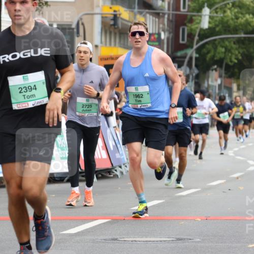 21.09.2025 - PSD Bank Halbmarathon Strokosch-Dieckow http://msf.ph/oto/8944511 21.09.2025 11:47:50 Ziel 1962, 2193, 2233, 2394, 2725 meine-sportfotos.de