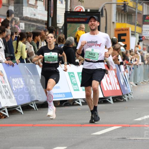 21.09.2025 - PSD Bank Halbmarathon Strokosch-Dieckow http://msf.ph/oto/8944521 21.09.2025 11:48:00 Ziel 1067, 1081, 1412, 1962, 2230, 2233, 2725, 4054 meine-sportfotos.de