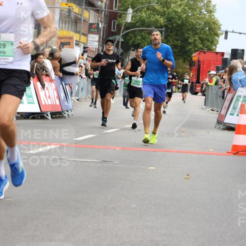 21.09.2025 - PSD Bank Halbmarathon Strokosch-Dieckow http://msf.ph/oto/8944541 21.09.2025 11:48:17 Ziel 1311, 1529, 1624, 1942, 2259, 2293, 2378, 2880, 3169, 3921, 3926 meine-sportfotos.de