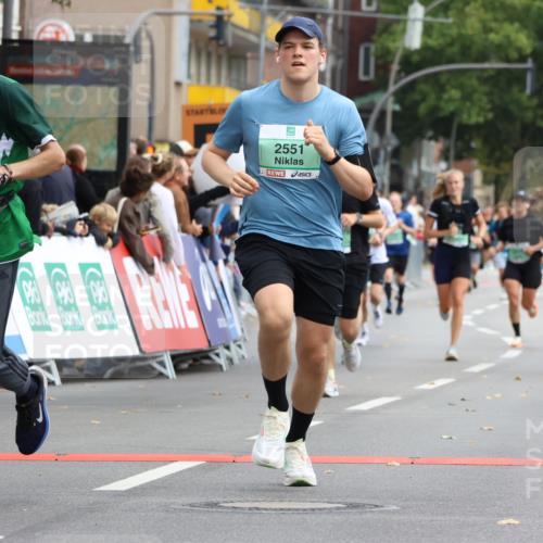 21.09.2025 - PSD Bank Halbmarathon Strokosch-Dieckow http://msf.ph/oto/8944559 21.09.2025 11:48:29 Ziel 1234, 1719, 1942, 2182, 2260, 2551, 2561, 3288 meine-sportfotos.de