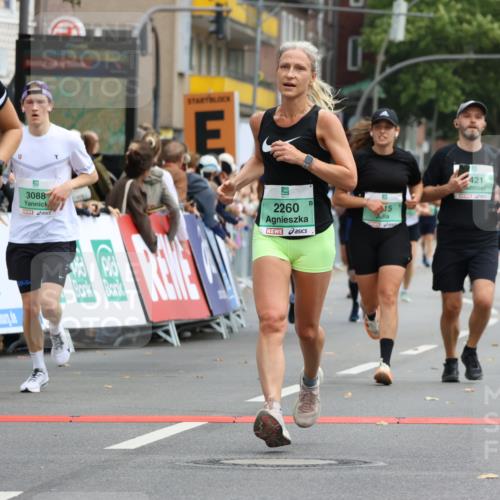 21.09.2025 - PSD Bank Halbmarathon Strokosch-Dieckow http://msf.ph/oto/8944575 21.09.2025 11:48:36 Ziel 1234, 1719, 1987, 2182, 2260, 2415, 2421, 2551, 2561, 2564, 3088, 3288 meine-sportfotos.de