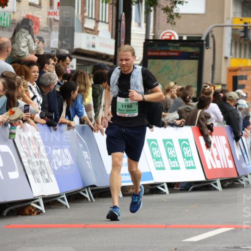21.09.2025 - PSD Bank Halbmarathon Strokosch-Dieckow http://msf.ph/oto/8944621 21.09.2025 11:49:00 Ziel 1195, 1659, 2098, 2251, 2307, 2335, 2777, 2993 meine-sportfotos.de