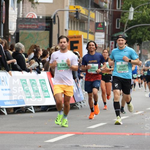 21.09.2025 - PSD Bank Halbmarathon Strokosch-Dieckow http://msf.ph/oto/8944670 21.09.2025 11:49:40 Ziel 1233, 1657, 2065, 2181, 2362, 2376, 2462, 2527, 2589, 3055 meine-sportfotos.de