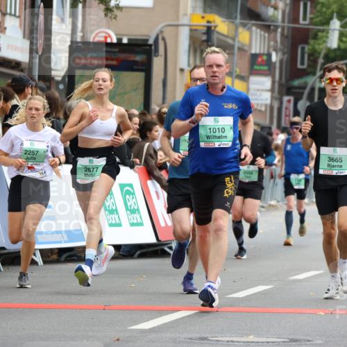 21.09.2025 - PSD Bank Halbmarathon Strokosch-Dieckow http://msf.ph/oto/8944679 21.09.2025 11:49:50 Ziel 1010, 1221, 2056, 2065, 2181, 2257, 2362, 2462, 2527, 2677, 3086, 3665, 3941 meine-sportfotos.de