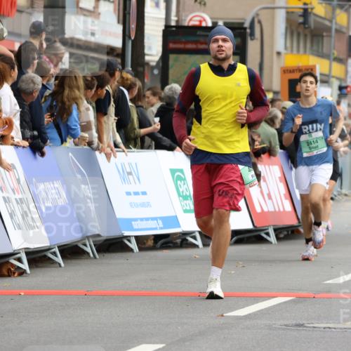 21.09.2025 - PSD Bank Halbmarathon Strokosch-Dieckow http://msf.ph/oto/8944702 21.09.2025 11:50:03 Ziel 1040, 1059, 1221, 1328, 2056, 2060, 2387, 2414, 2601, 3941, 4002 meine-sportfotos.de