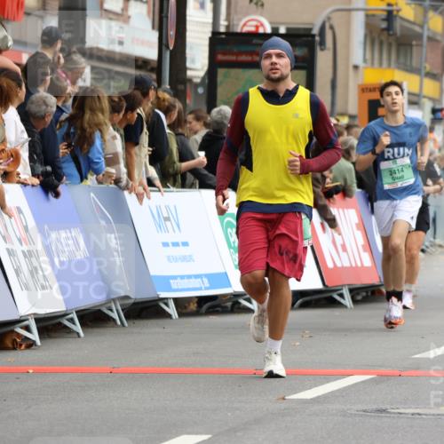 21.09.2025 - PSD Bank Halbmarathon Strokosch-Dieckow http://msf.ph/oto/8944703 21.09.2025 11:50:03 Ziel 1040, 1059, 1221, 1328, 2056, 2060, 2387, 2414, 2601, 3941, 4002 meine-sportfotos.de