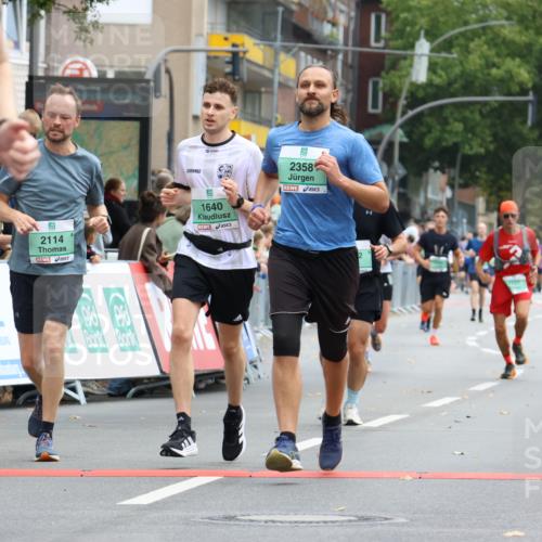 21.09.2025 - PSD Bank Halbmarathon Strokosch-Dieckow http://msf.ph/oto/8944793 21.09.2025 11:51:05 Ziel 1003, 1039, 1226, 1537, 1640, 1720, 2114, 2256, 2331, 2342, 2358, 2437, 2444, 2633, 2662, 3529, 3927 meine-sportfotos.de