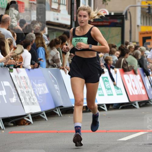 21.09.2025 - PSD Bank Halbmarathon Strokosch-Dieckow http://msf.ph/oto/8944810 21.09.2025 11:51:22 Ziel 1250, 1413, 2295, 2402, 2510, 2951 meine-sportfotos.de