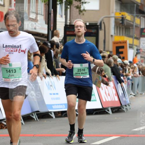 21.09.2025 - PSD Bank Halbmarathon Strokosch-Dieckow http://msf.ph/oto/8944821 21.09.2025 11:51:26 Ziel 1250, 1413, 2402, 2510, 2951 meine-sportfotos.de
