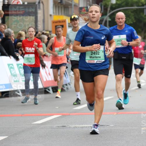 21.09.2025 - PSD Bank Halbmarathon Strokosch-Dieckow http://msf.ph/oto/8944910 21.09.2025 11:52:17 Ziel 1506, 1508, 1600, 2327, 2356, 2375, 2492, 2512, 2554, 2654, 2835, 2844, 2917, 3141 meine-sportfotos.de
