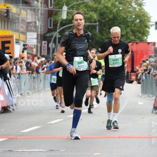 21.09.2025 - PSD Bank Halbmarathon Strokosch-Dieckow http://msf.ph/oto/8944965 21.09.2025 11:52:59 Ziel 1102, 1297, 1298, 1647, 2228, 2301, 2305, 2339, 2404, 2515, 2757, 3967 meine-sportfotos.de