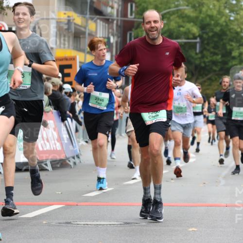 21.09.2025 - PSD Bank Halbmarathon Strokosch-Dieckow http://msf.ph/oto/8944993 21.09.2025 11:53:26 Ziel 1079, 1254, 1366, 1724, 1770, 2199, 2246, 2309, 2552, 2588, 2625, 2804, 2871, 2876, 2947, 3919, 4050 meine-sportfotos.de