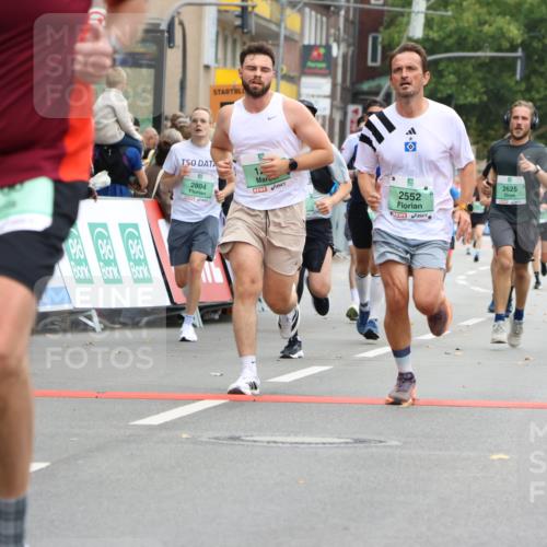 21.09.2025 - PSD Bank Halbmarathon Strokosch-Dieckow http://msf.ph/oto/8944998 21.09.2025 11:53:29 Ziel 1254, 1366, 1724, 1770, 2199, 2246, 2309, 2401, 2537, 2552, 2625, 2804, 2876, 2947, 3901, 3919, 4050 meine-sportfotos.de