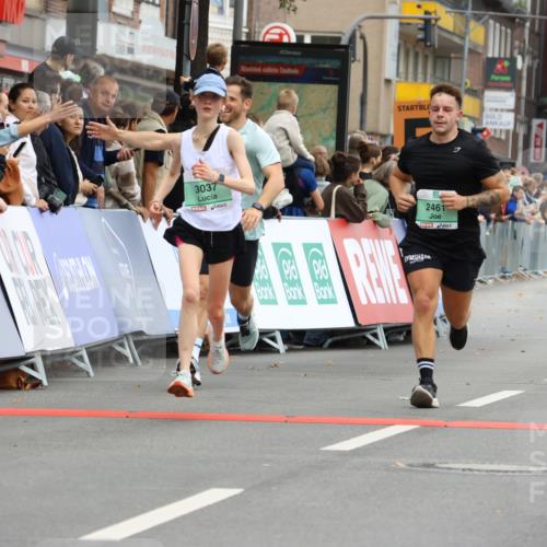 21.09.2025 - PSD Bank Halbmarathon Strokosch-Dieckow http://msf.ph/oto/8945028 21.09.2025 11:53:51 Ziel 1396, 1752, 2304, 2461, 2805, 2863, 2991, 3037 meine-sportfotos.de