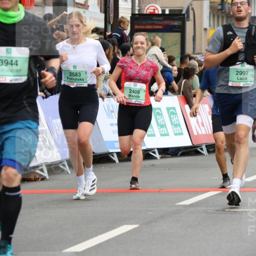21.09.2025 - PSD Bank Halbmarathon Strokosch-Dieckow http://msf.ph/oto/8945085 21.09.2025 11:54:28 Ziel 1731, 2320, 2360, 2408, 2562, 2583, 2770, 2983, 2997, 3892, 3944 meine-sportfotos.de