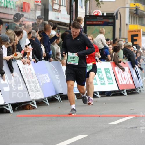 21.09.2025 - PSD Bank Halbmarathon Strokosch-Dieckow http://msf.ph/oto/8945096 21.09.2025 11:54:32 Ziel 1135, 1731, 2360, 2408, 2562, 2583, 2770, 2983, 2997, 3349, 3892, 3944 meine-sportfotos.de