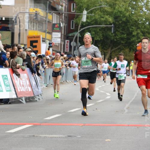 21.09.2025 - PSD Bank Halbmarathon Strokosch-Dieckow http://msf.ph/oto/8945114 21.09.2025 11:54:39 Ziel 1069, 1135, 2164, 2360, 2770, 2866, 2983, 3349, 4028 meine-sportfotos.de