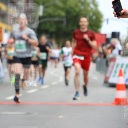 21.09.2025 - PSD Bank Halbmarathon Strokosch-Dieckow http://msf.ph/oto/8945122 21.09.2025 11:54:40 Ziel 1069, 1135, 1569, 2091, 2164, 2360, 2770, 2866, 2983, 3349, 4028, 4047 meine-sportfotos.de