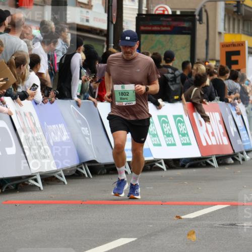 21.09.2025 - PSD Bank Halbmarathon Strokosch-Dieckow http://msf.ph/oto/8945164 21.09.2025 12:03:42 Ziel 1802, 2617, 2776, 2806, 3326, 3924 meine-sportfotos.de