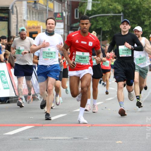 21.09.2025 - PSD Bank Halbmarathon Strokosch-Dieckow http://msf.ph/oto/8945168 21.09.2025 11:55:03 Ziel 1046, 1078, 1528, 2067, 2160, 2275, 2348, 2364, 2500, 2568, 2646, 3270, 3295, 3958, 3968, 4033 meine-sportfotos.de