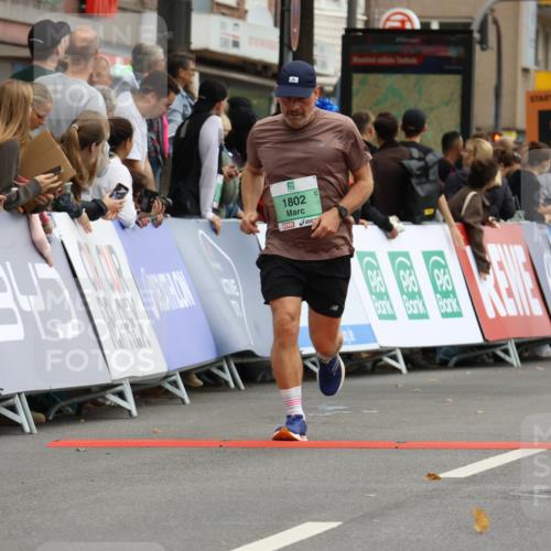 21.09.2025 - PSD Bank Halbmarathon Strokosch-Dieckow http://msf.ph/oto/8945169 21.09.2025 12:03:42 Ziel 1802, 2617, 2776, 2806, 3326, 3924 meine-sportfotos.de