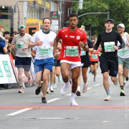 21.09.2025 - PSD Bank Halbmarathon Strokosch-Dieckow http://msf.ph/oto/8945170 21.09.2025 11:55:03 Ziel 1046, 1078, 1528, 2067, 2160, 2275, 2348, 2364, 2500, 2568, 2646, 3270, 3295, 3958, 3968, 4033 meine-sportfotos.de