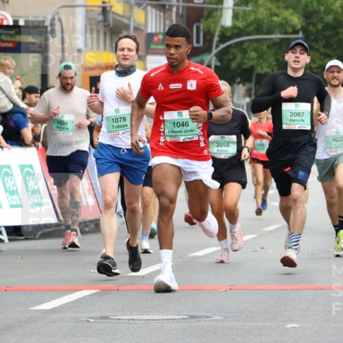 21.09.2025 - PSD Bank Halbmarathon Strokosch-Dieckow http://msf.ph/oto/8945175 21.09.2025 11:55:03 Ziel 1046, 1078, 1528, 2067, 2160, 2275, 2348, 2364, 2500, 2568, 2646, 3270, 3295, 3958, 3968, 4033 meine-sportfotos.de