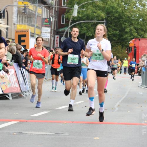 21.09.2025 - PSD Bank Halbmarathon Strokosch-Dieckow http://msf.ph/oto/8945177 21.09.2025 11:55:08 Ziel 1046, 1078, 1528, 2067, 2275, 2348, 2364, 2435, 2500, 2568, 2646, 2690, 2952, 3270, 3295, 3958, 3968, 4033 meine-sportfotos.de