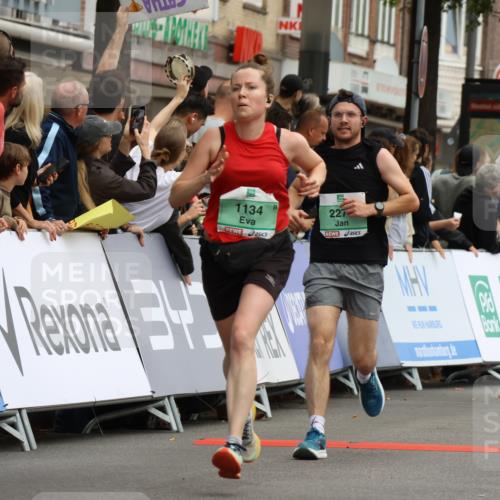 21.09.2025 - PSD Bank Halbmarathon Strokosch-Dieckow http://msf.ph/oto/8945217 21.09.2025 11:55:37 Ziel 1134, 1818, 1819, 2273, 2399, 2451, 2541, 2587, 2642, 2673, 2680, 2815, 2862 meine-sportfotos.de